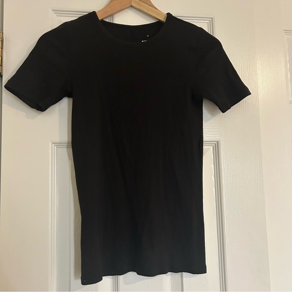 Everlane Micro Rib Tee - Picture 1 of 4